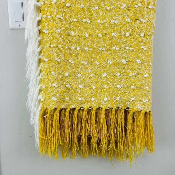 Shabby Chic Farmhouse Fringe Yellow+White Throw Blanket 42X56 - Picture 3 of 7
